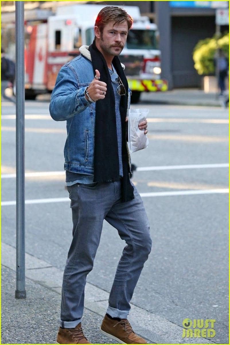 cdn01.cdn.justjared.com
