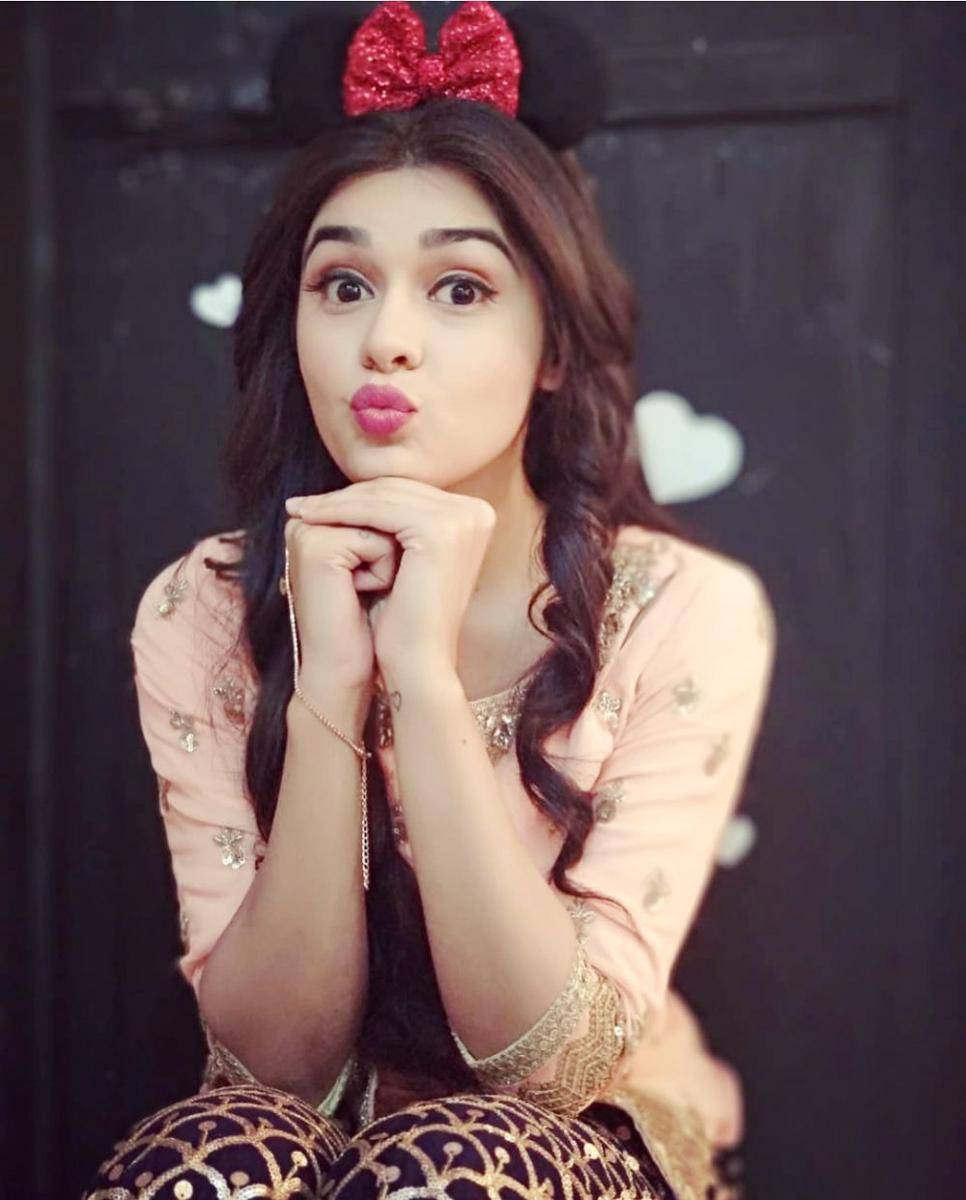 instagram.com/eishasingh