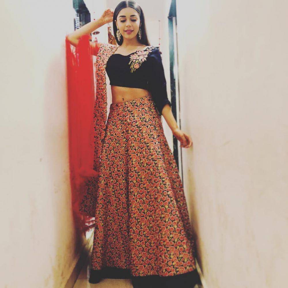instagram.com/eishasingh