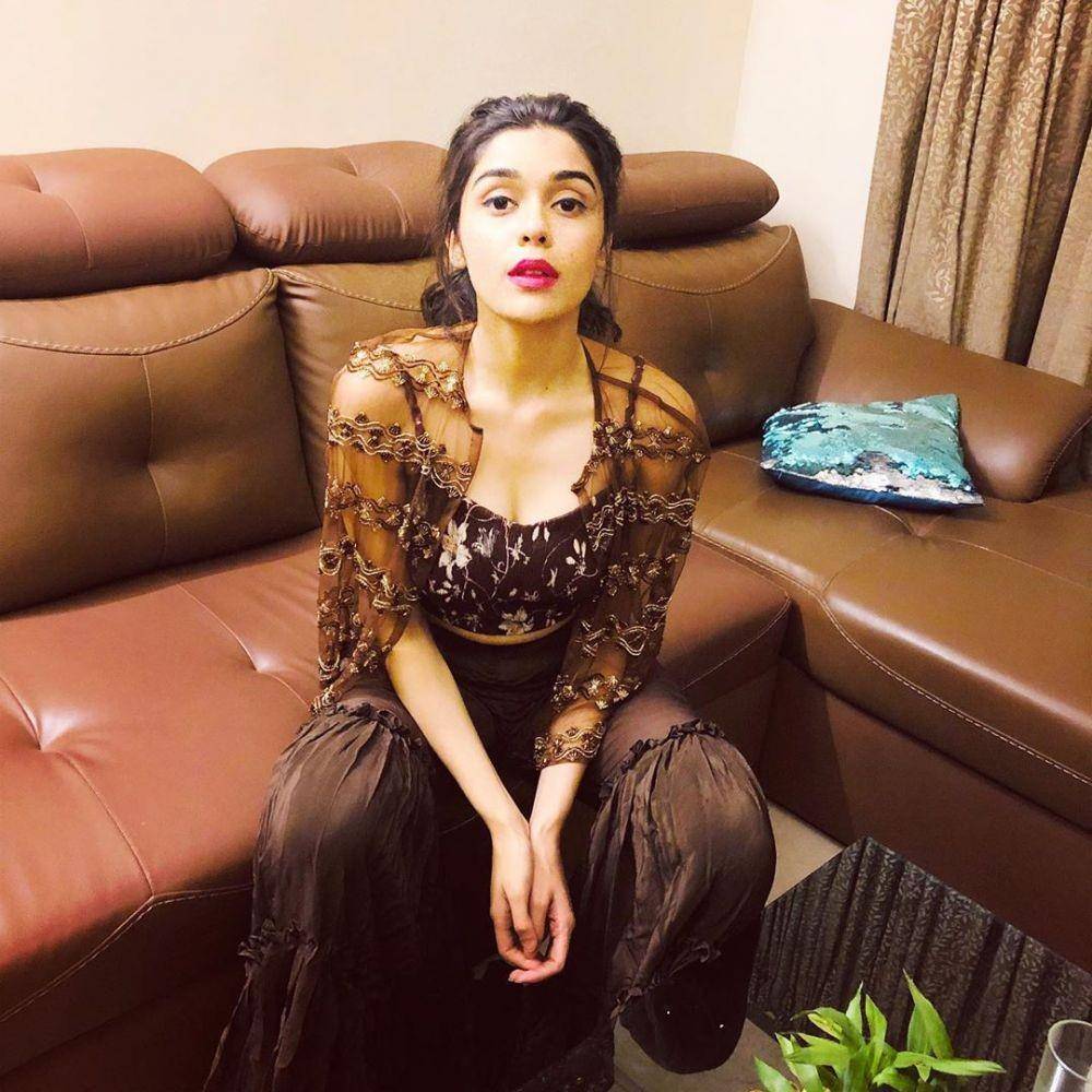 instagram.com/eishasingh