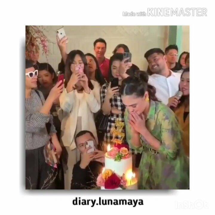 instagram.com/diarylunamaya/