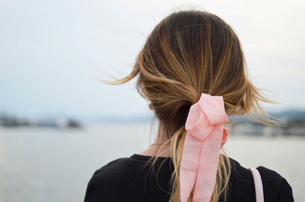 5 Cara Instan untuk Mengatasi Frizzy Hair, Mudah Lho!