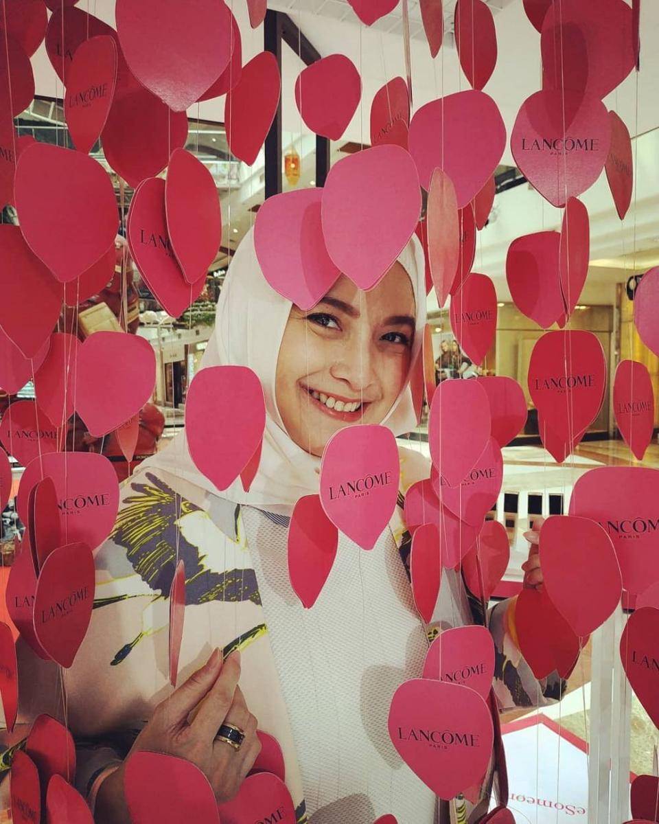 Instagram.com/andharaearly
