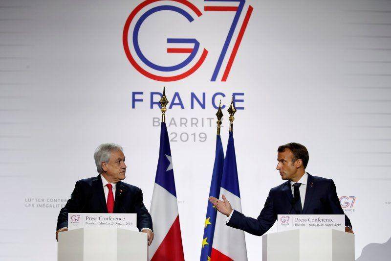 Presiden Prancis Emmanuel Macron dan Presiden Chile Sebastian Pinera di KTT G7 2019. ANTARA FOTO/Francois Mori/Pool via REUTERS