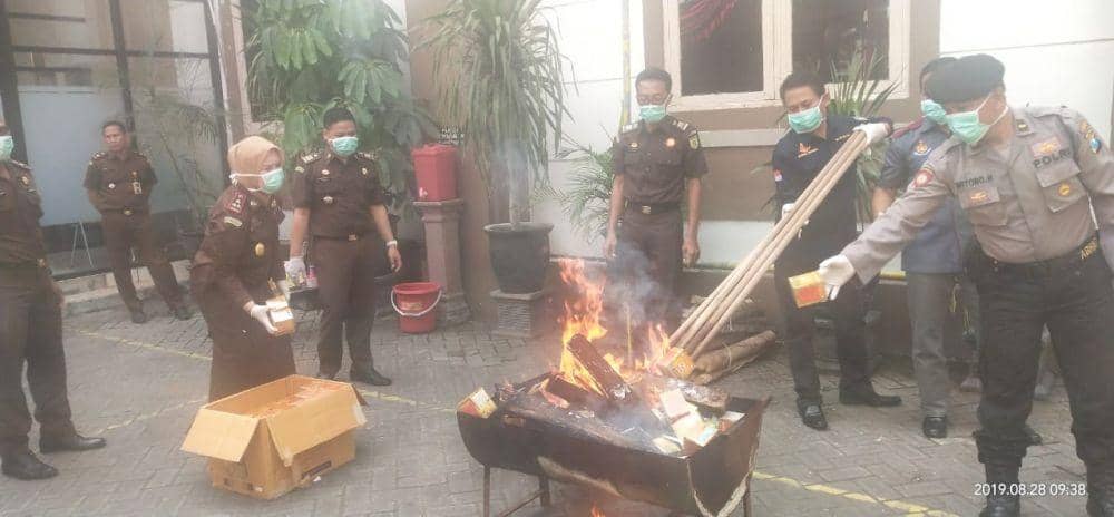Musnahkan BB, Kajari Sebut Peredaran Narkoba di Lamongan Meningkat