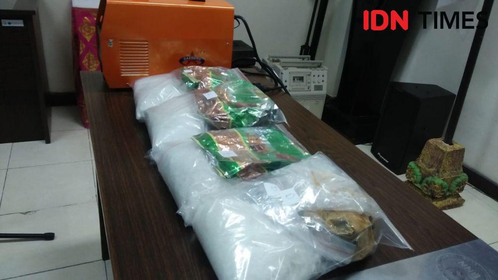 Sabu 4 Kg Tak Bertuan Diamankan di Kantor Jasa Pengiriman Bali