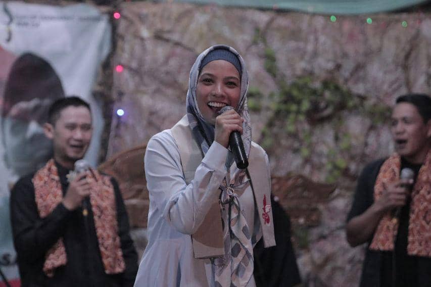 instagram/rachelmaryams