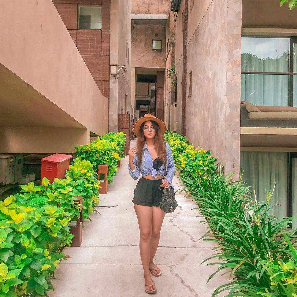 instagram.com/gabriellalarasati
