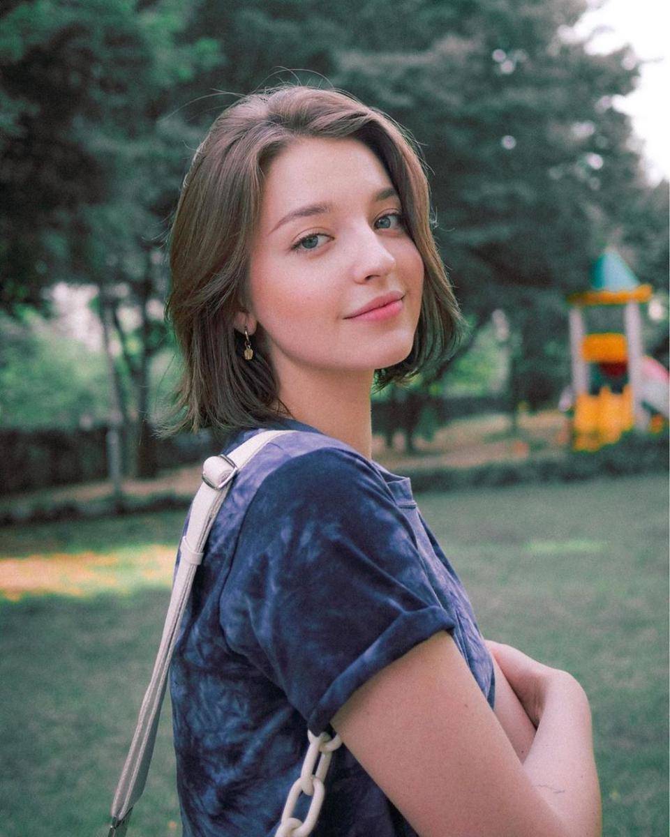 Instagram.com/angelinadanilova