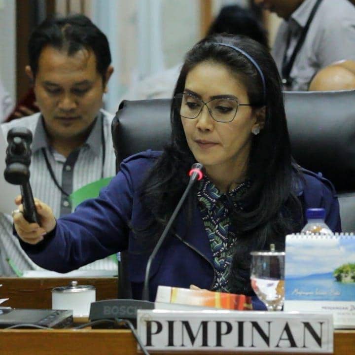 instagram/riekediahp