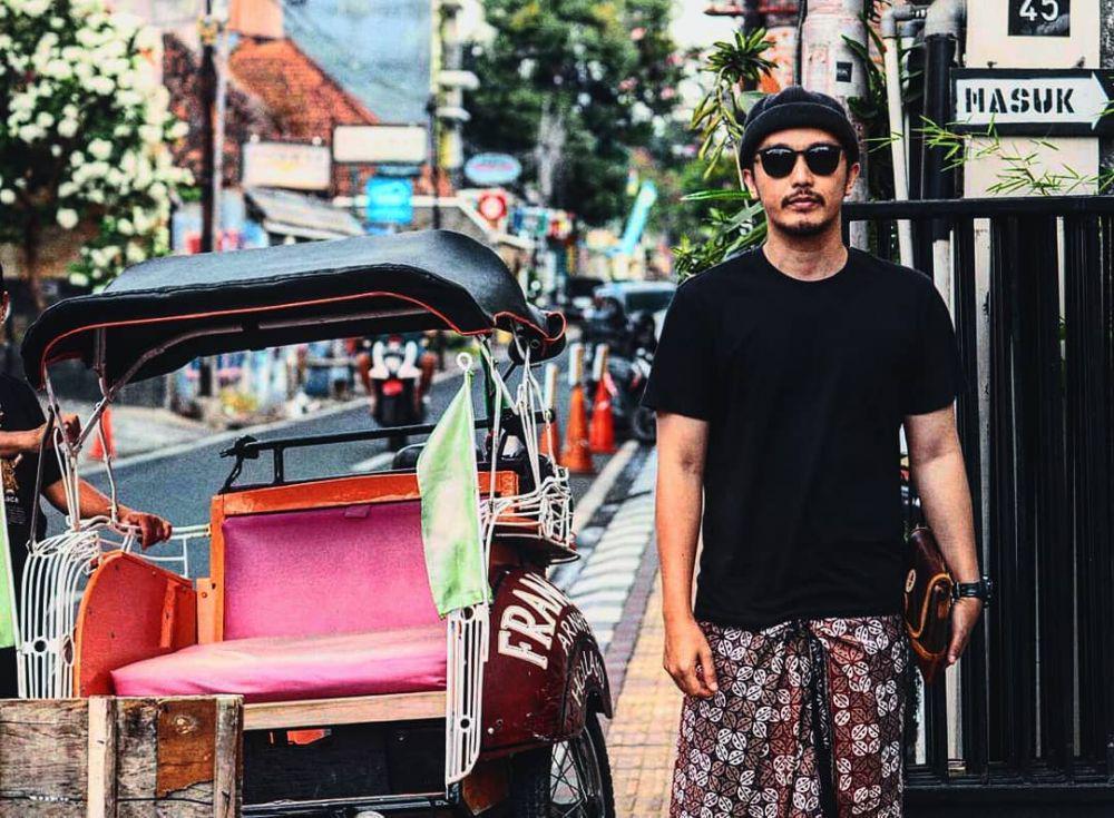 Berperan di Twivortiare, Ini 5 Film Dimas Aditya yang Gak Terlupakan!