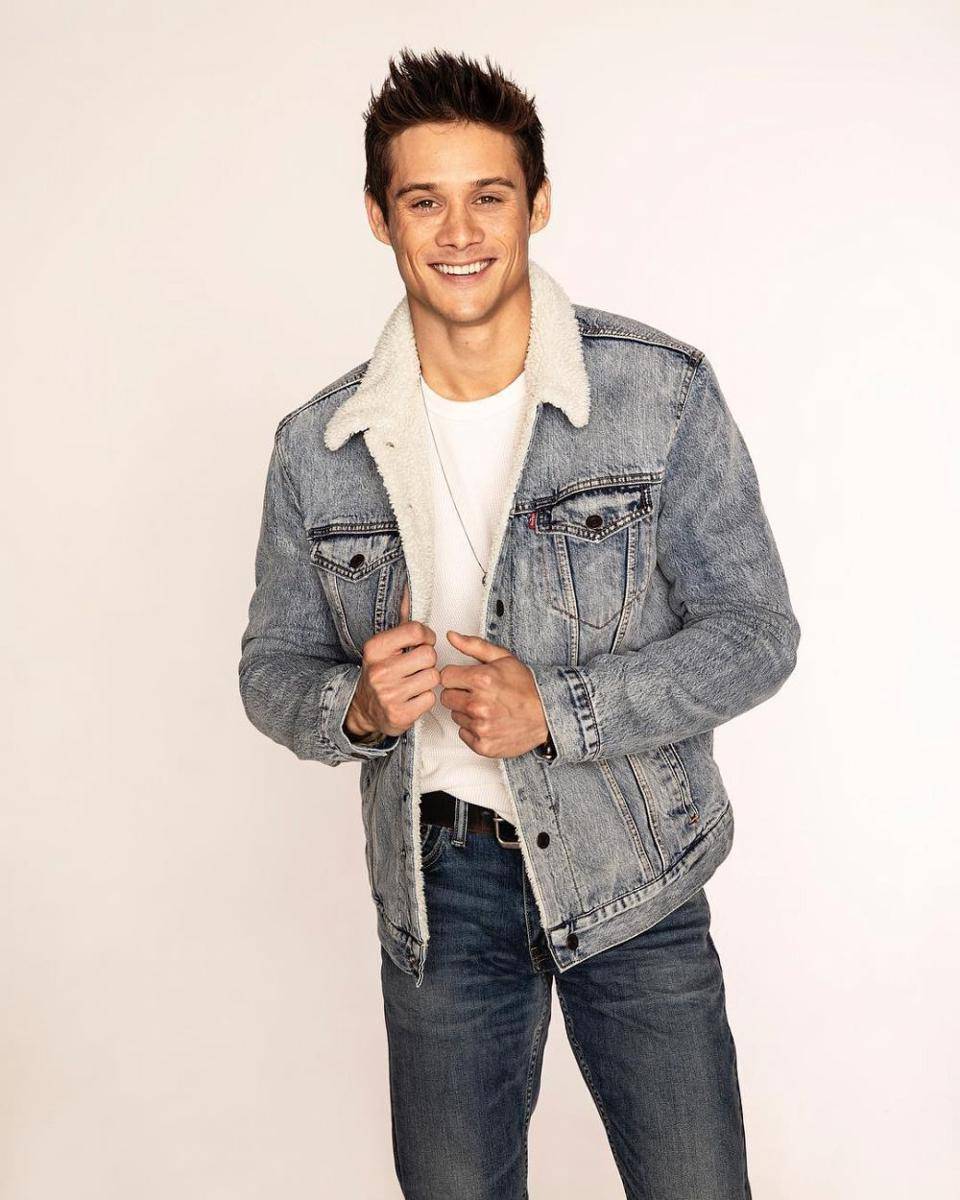 Instagram.com/timothygranaderos