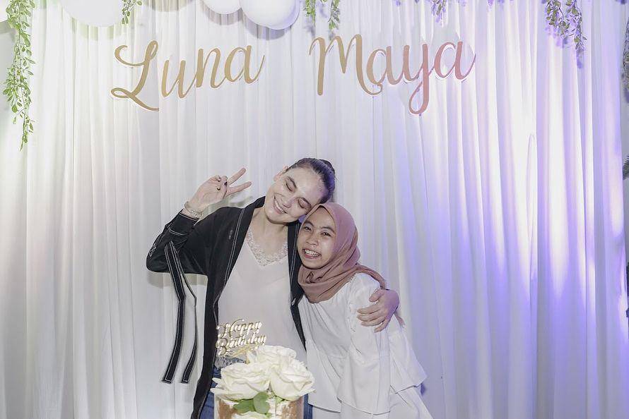 Instagram.com/anindyarima