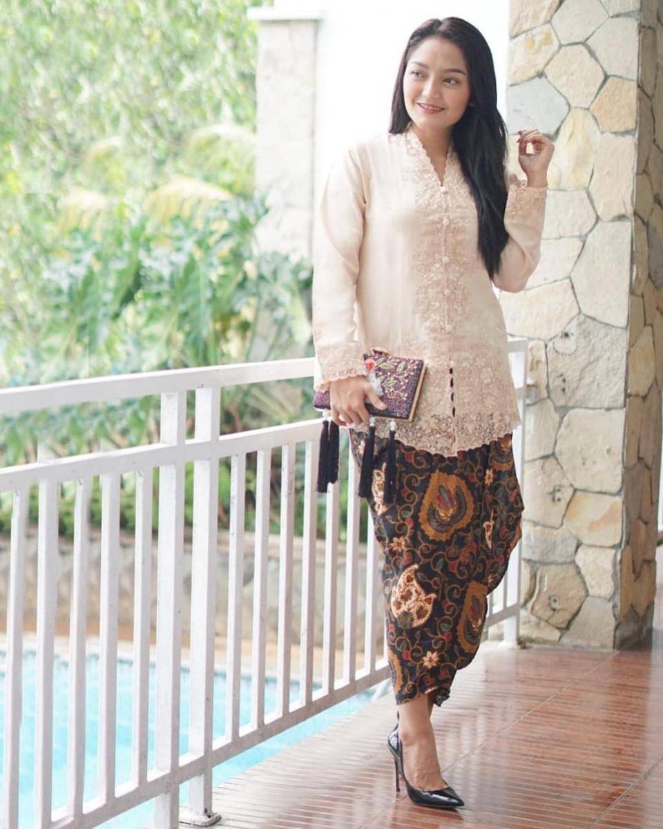 instagram.com/sitibadriahh