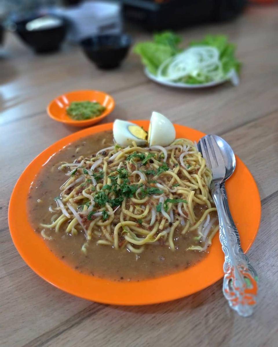 instagram.com/batam_taste