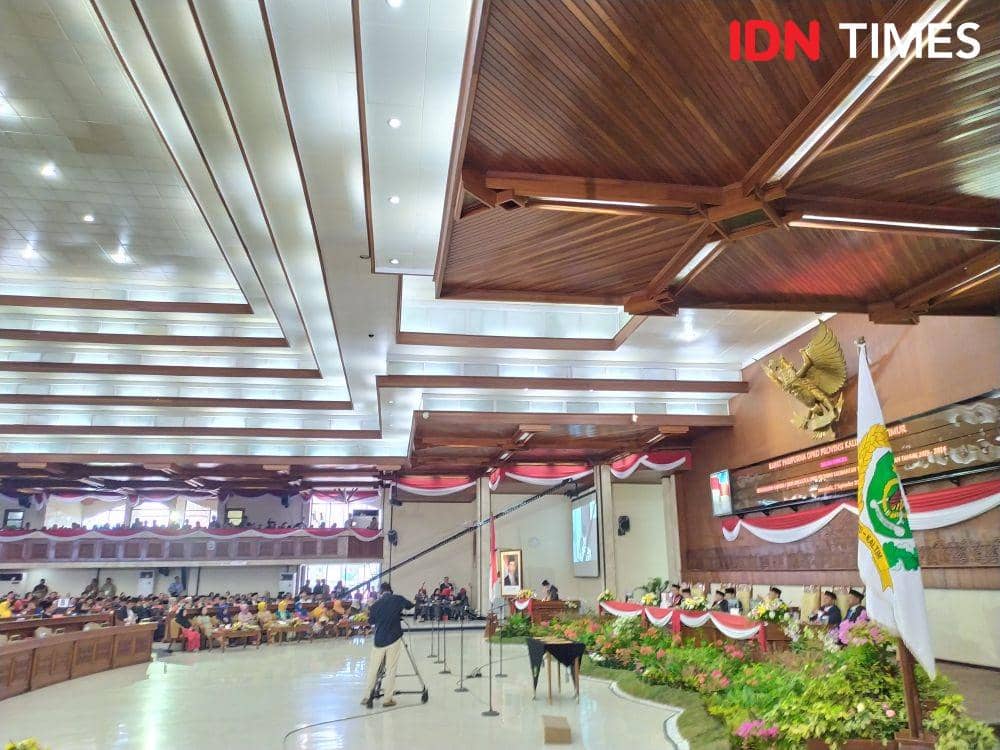 Ruang sidang paripurna (IDN Times/Yuda Almerio)