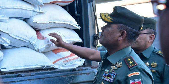 Kodam XIV/Hasanuddin Kirim 50 Ton Beras ke Papua