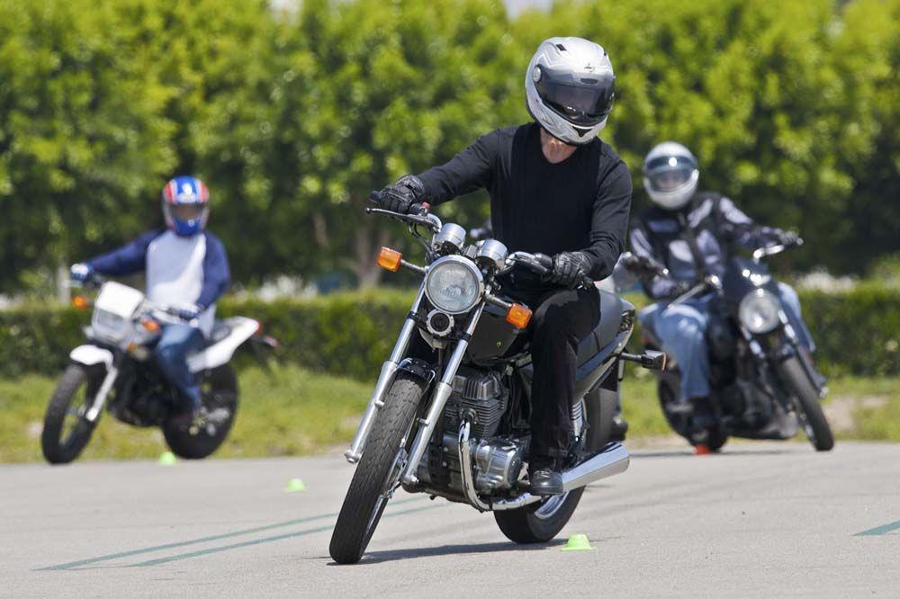 23 Rekomendasi Helm Full Face Terbaik 2023, Nyaman Dipakai