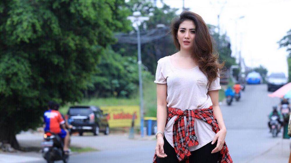 instagram.com/Mayang Naomi