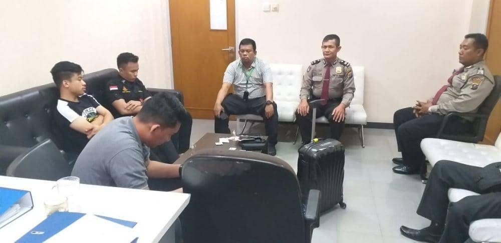 [BREAKING] Anggota DPRD Sidimpuan Terciduk Bawa Alat Sabu di Kualanamu
