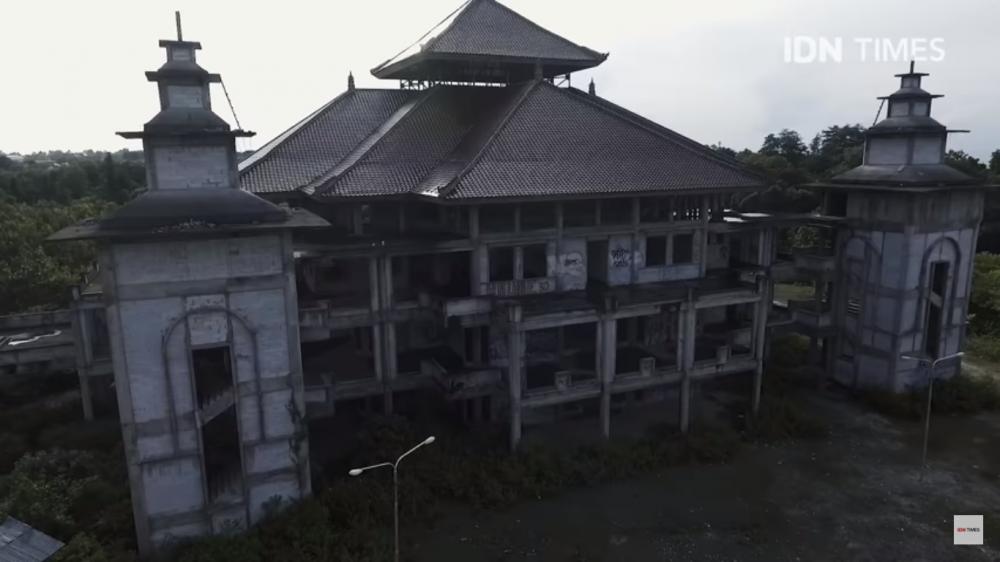 Kisah Mistis di Balik Bangunan Tak Berpenghuni di Bukit Jimbaran Bali