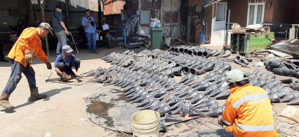 Melanggar Hak Paten, Ratusan Spare Part Alat Berat Dimusnahkan