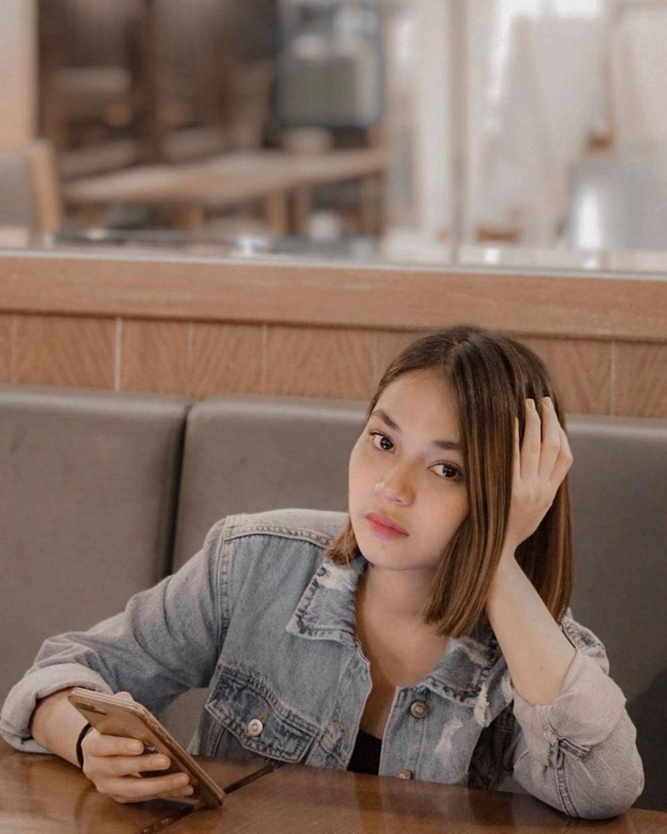 Instagram.com/reginapoetiray