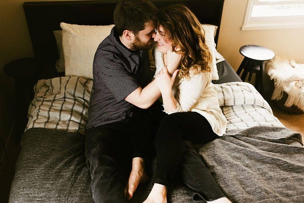 Tak Sreg dengan Caranya Bercinta? Ini 7 Tip Mengatakan Perasaanmu