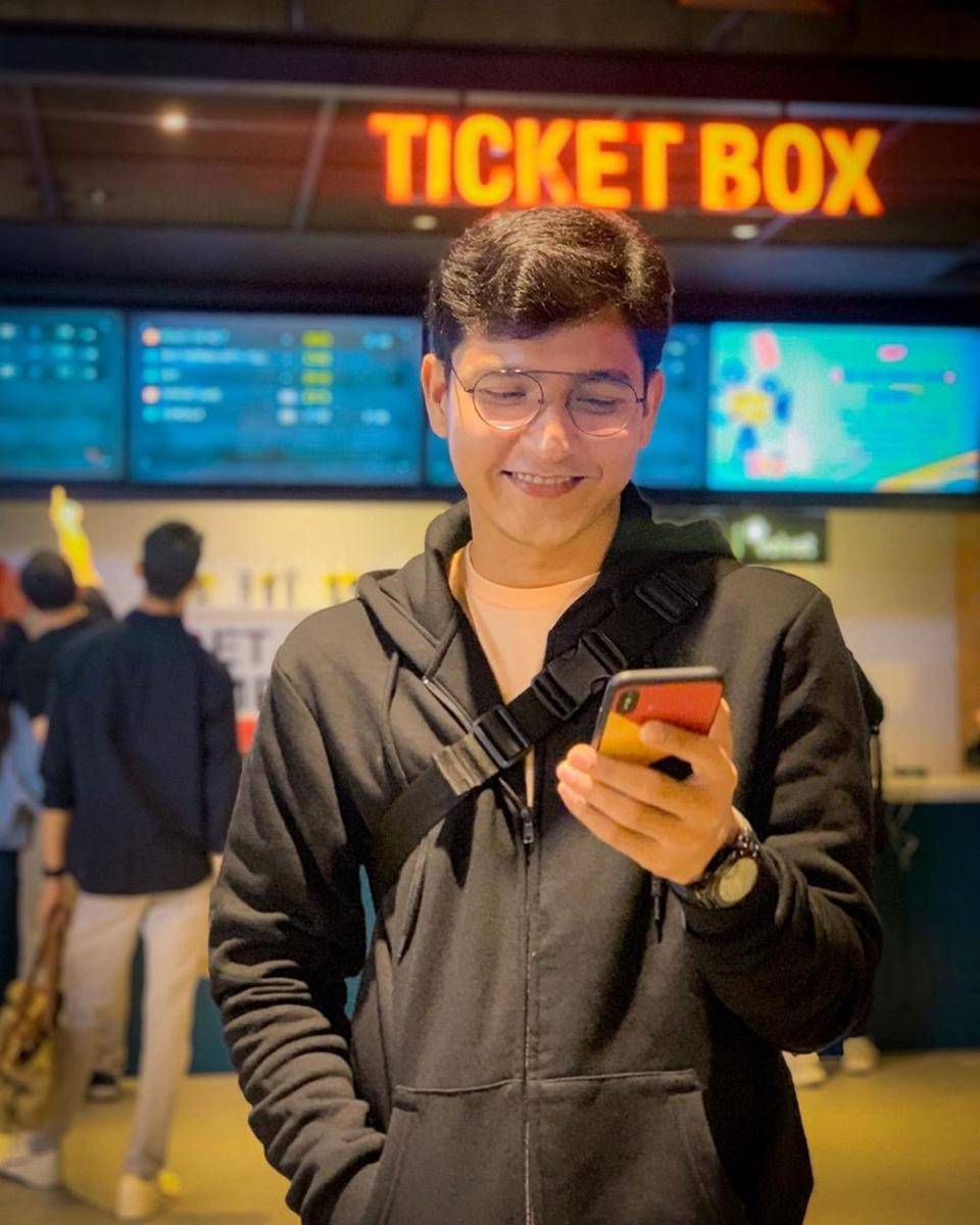 instagram.com/Qausarhy