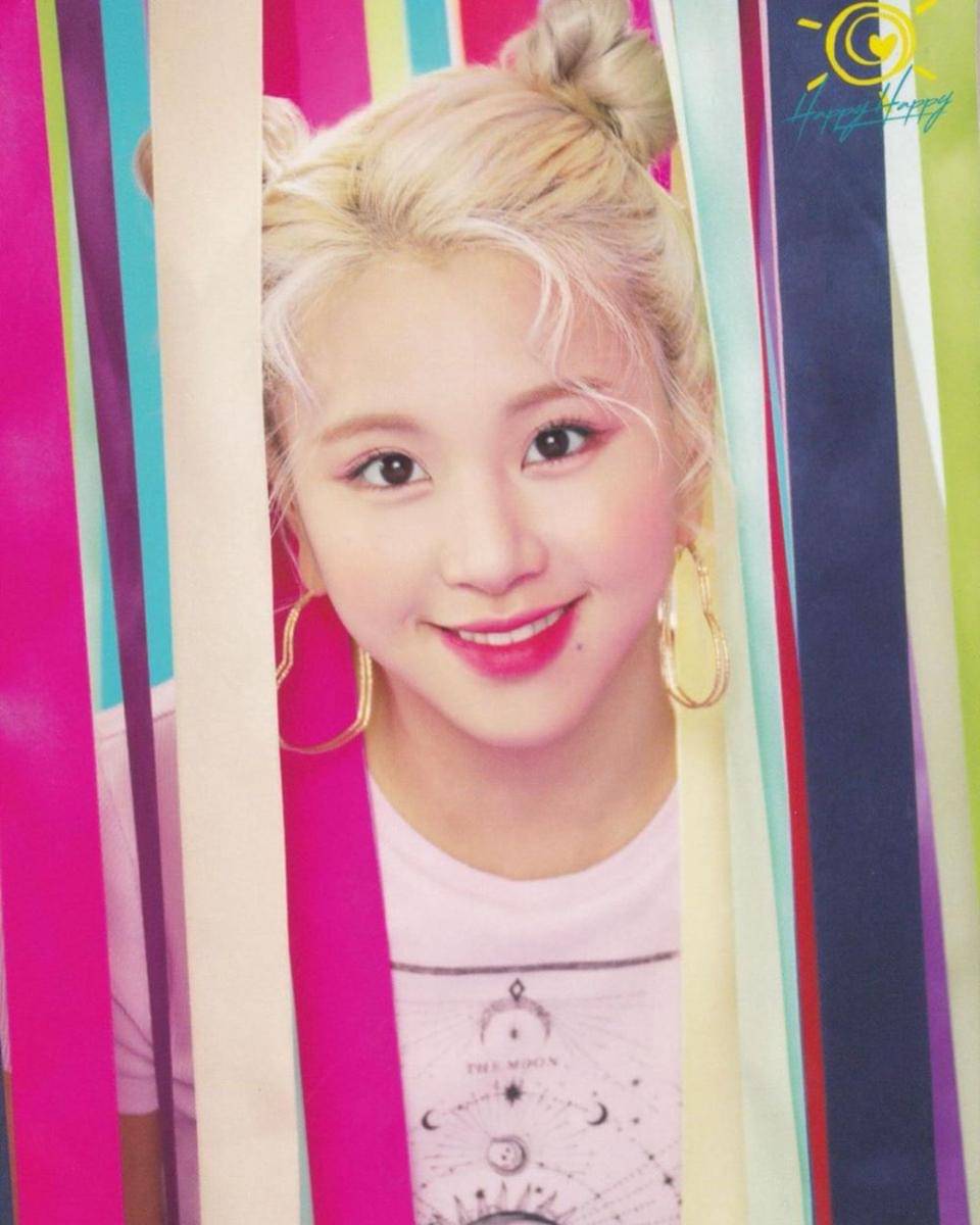 Instagram.com/twicechaeyoung