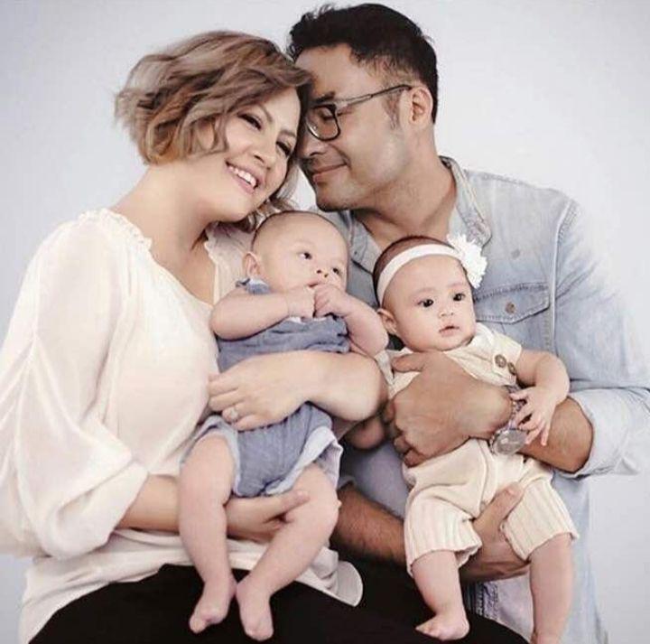 6 Seleb Indonesia yang Punya Anak Kembar dengan Nama Unik, Inspiratif!