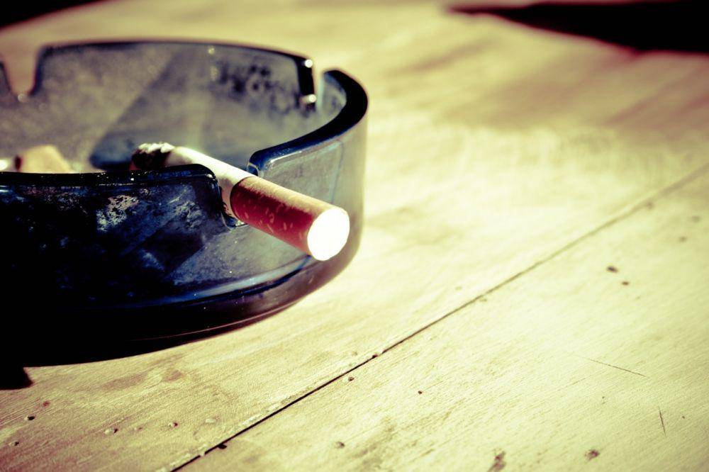 https://www.pexels.com/photo/addiction-cigarette-unhealthy-smoke-39503/