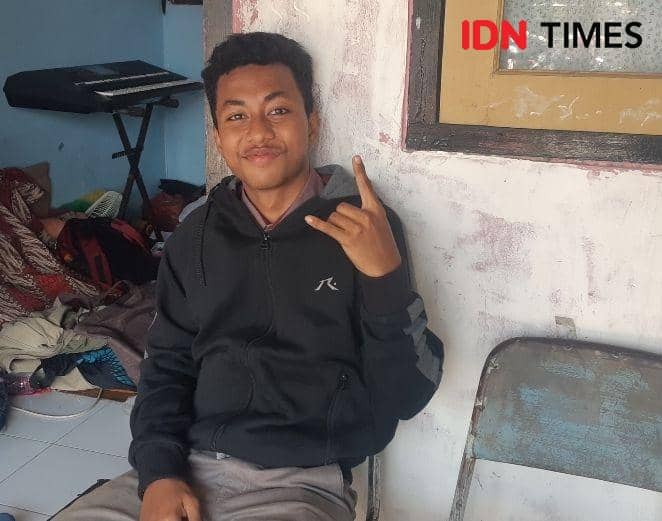 Irwan Putra Mandosir, mahasiswa baru asal Biak (IDN Times/ Ardiansyah Fajar)