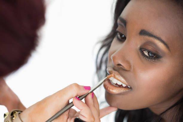 7 Alasan Pentingnya Memakai Makeup, Sudah Tahu?