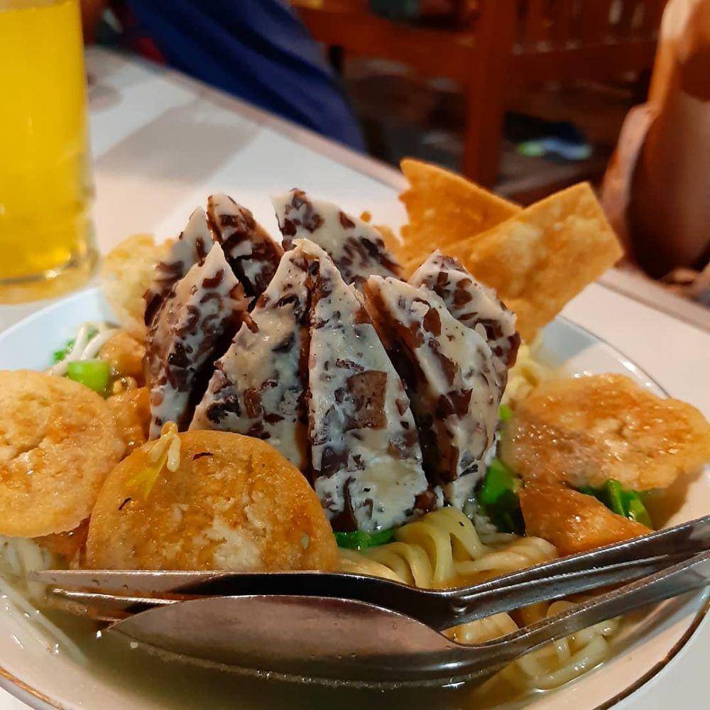 instagram.com/baksotomang