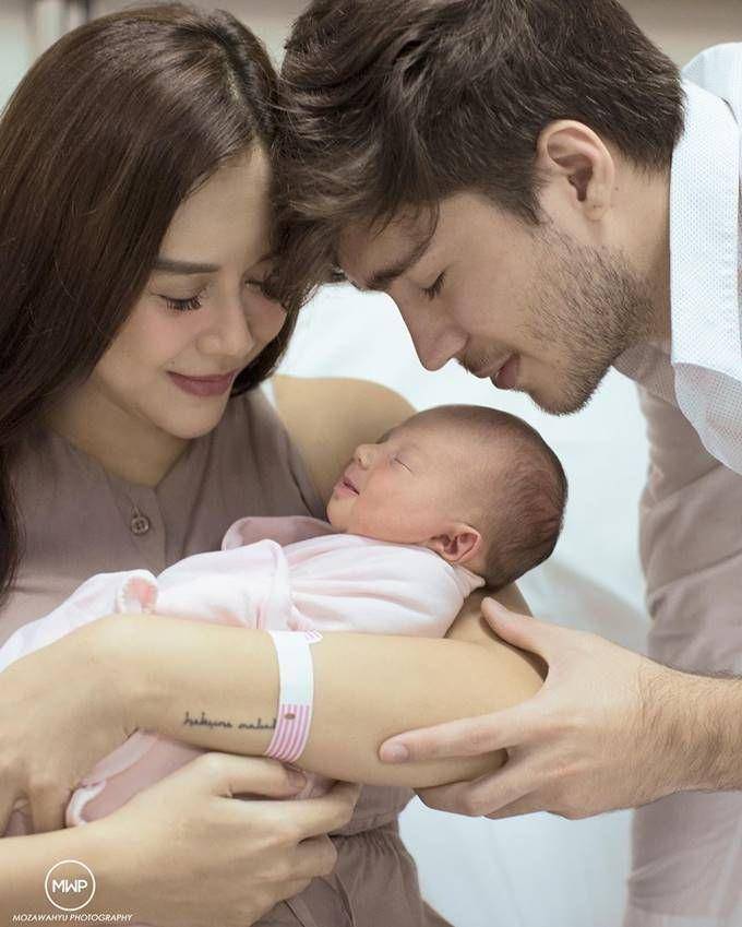 instagram.com/aurakasih/