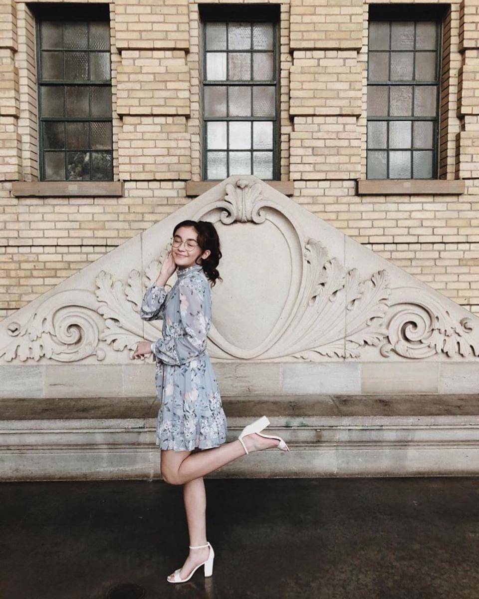 instagram.com/annacathcart