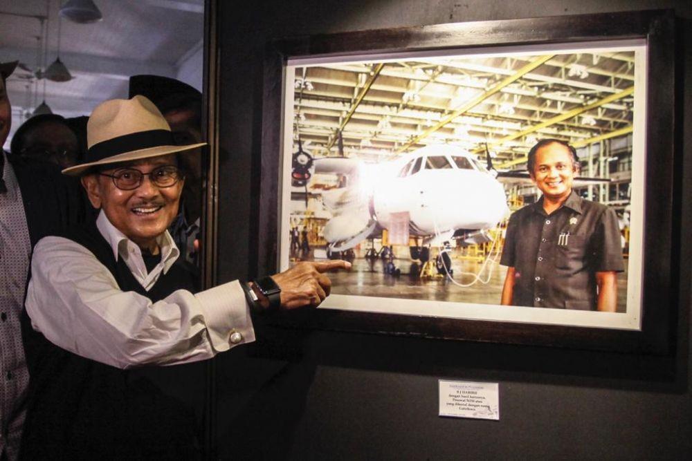 BJ Habibie (ANTARA FOTO/Muhammad Adimaja)