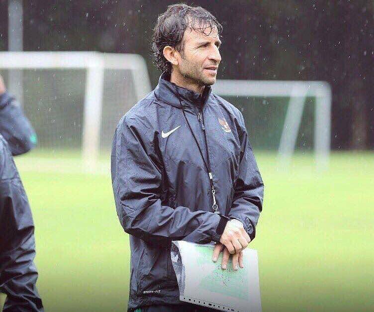 Luis Milla saat sedang melatih Timnas Indonesia 2017. instagram/luismillacoach