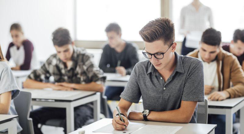 5 Alasan Ujian Open Book Tak Lantas Bikin Nilaimu Bagus