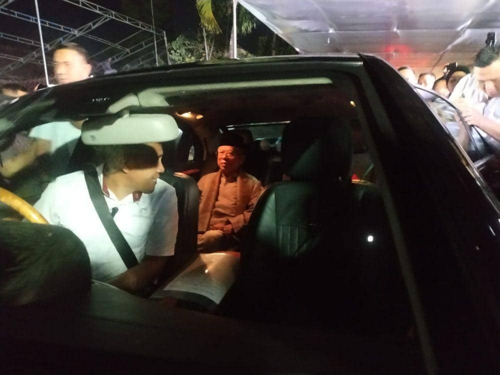 [BREAKING] Ma'ruf Amin Tiba di Kediaman BJ Habibie