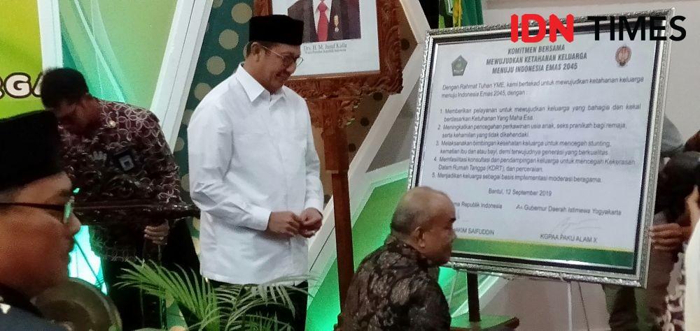 Lukman Serahkan 34 Halaman Memori Jabatan ke Menag Baru Fachrul Razi