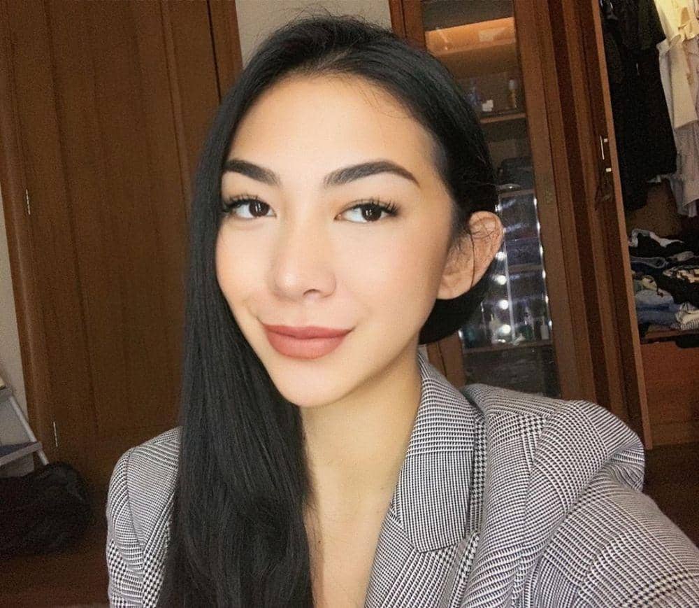 instagram.com/_shaniasalsabila