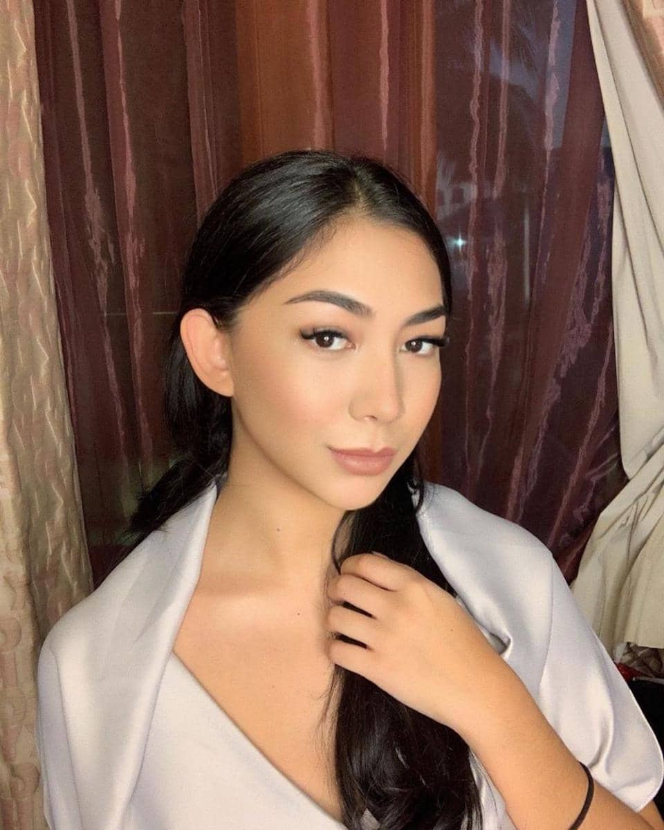 instagram.com/_shaniasalsabila