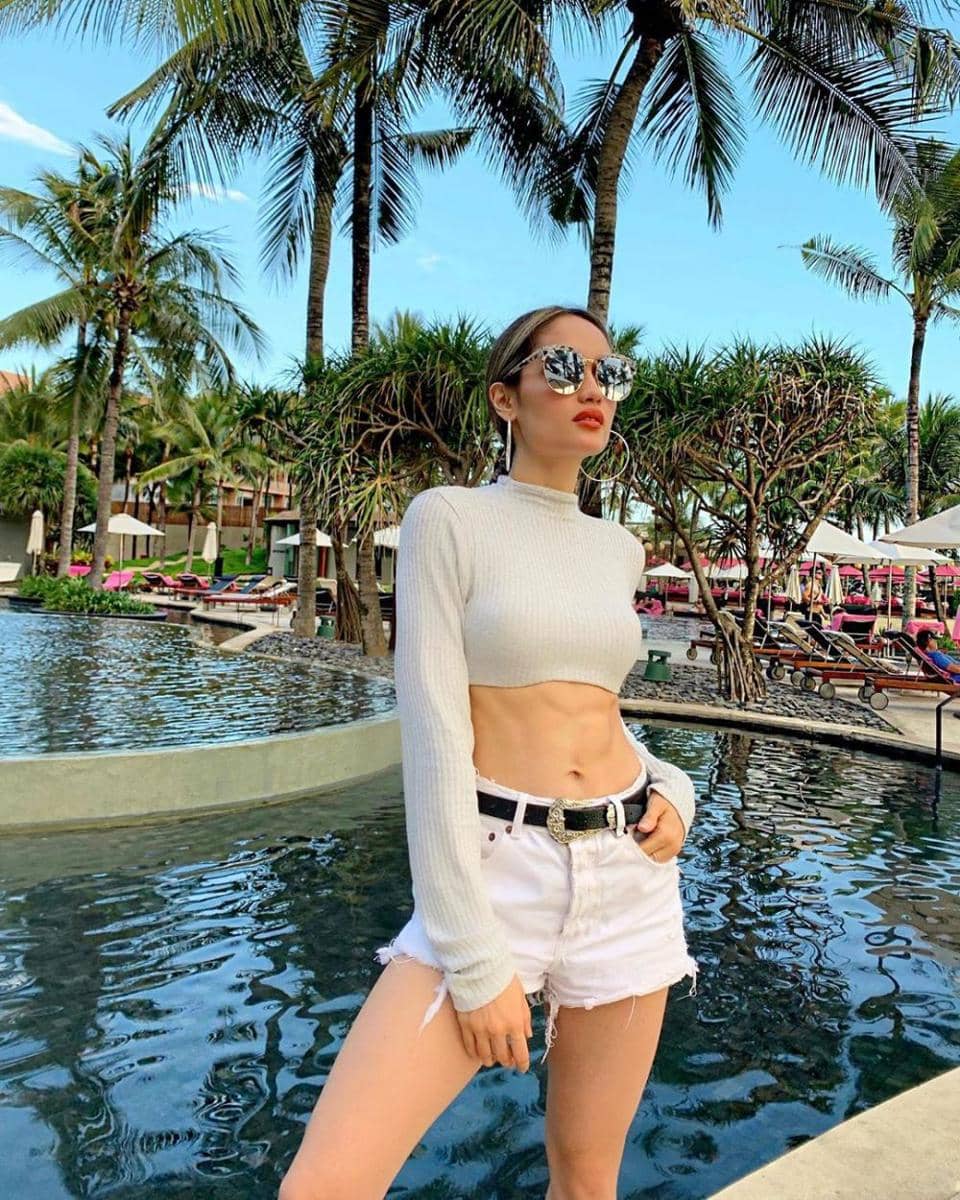 instagram.com/claurakiehl