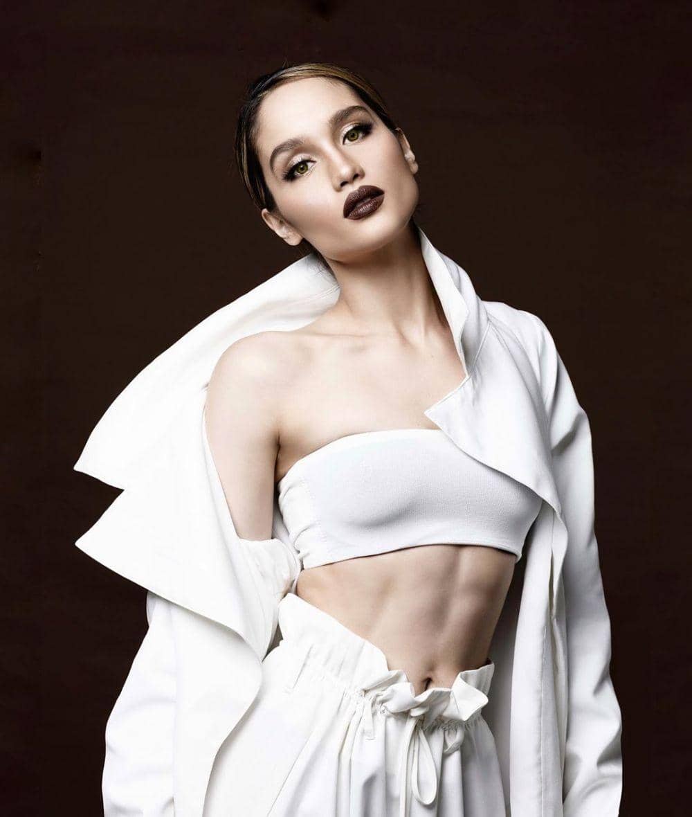 instagram.com/claurakiehl