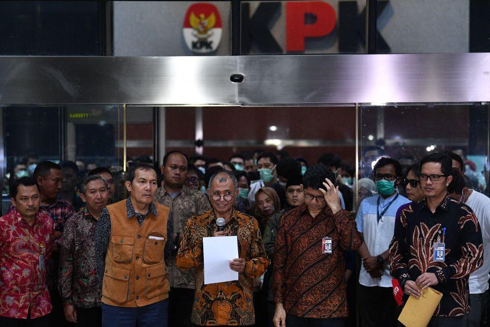 Survei Tingkat Kepercayaan Publik: KPK di Bawah Polri, DPR Terendah