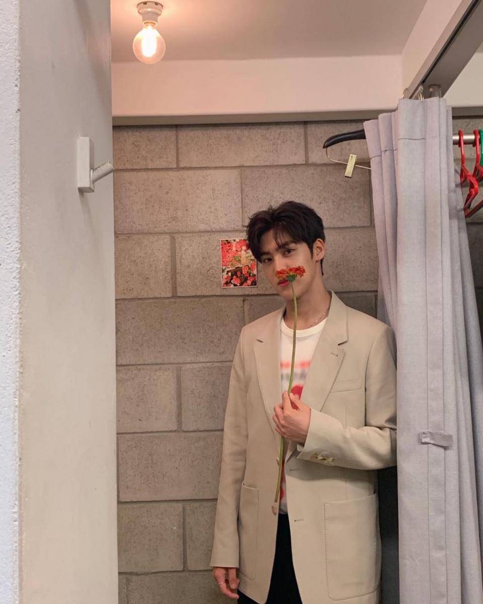 instagram.com/syv0428