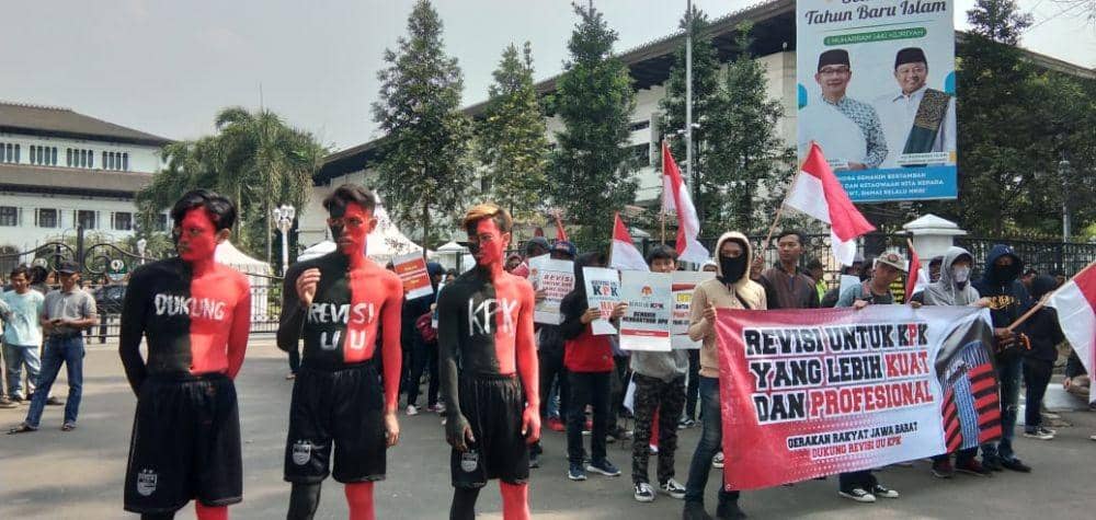 Gerakan Masyarakat Antikorupsi Minta Jokowi Setujui Semua Poin RUU KPK