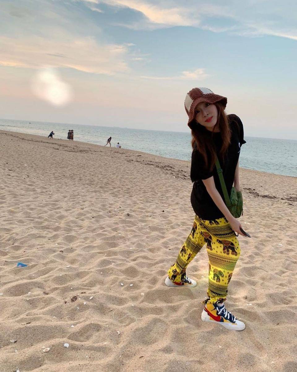 instagram.com/daraxxi